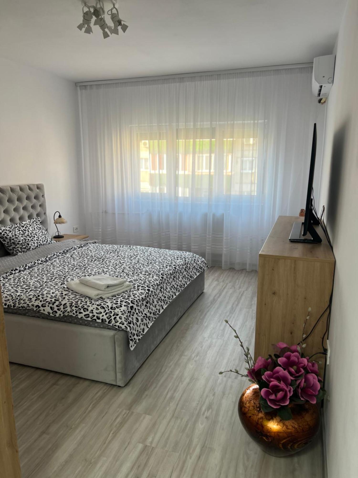 Apartament Tudor Gran Varadino Esterno foto